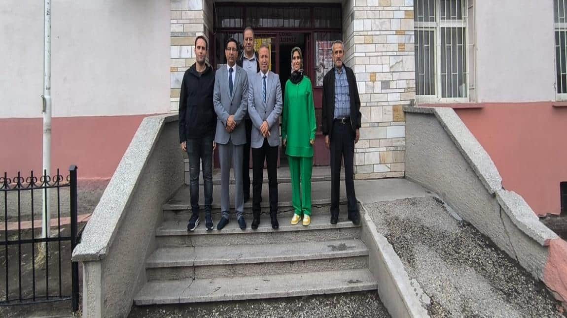 İLÇE MİLLİ EĞİTİM MÜDÜRÜMÜZÜN OKUL ZİYARETLERİ DEVAM EDİYOR